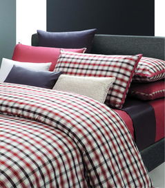 探索自然格调 100%全棉活性印花格子四件套与蕲艾制品的完美结合